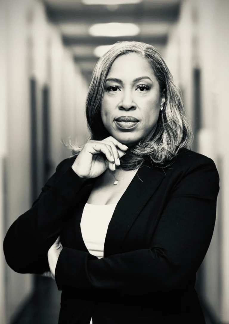 Nia Gilliam speaker pose - black and white photo